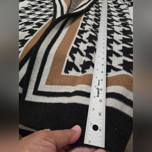 White House Black Market Houndstooth Stripe Sweater Coat Size Medium - Picture 10 of 15